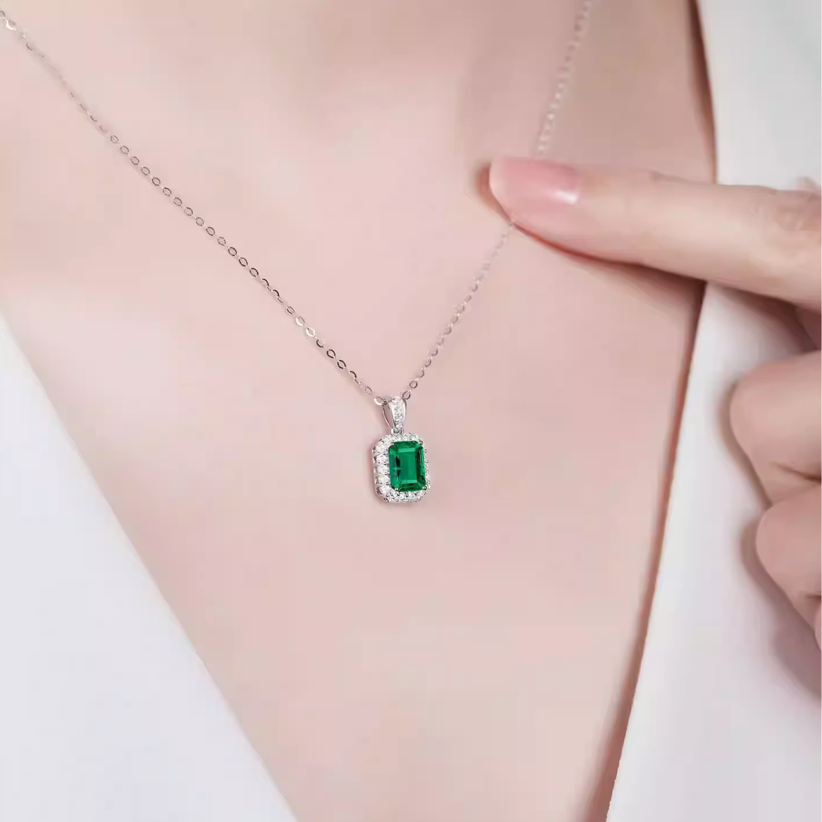 The Emerald Halo Set