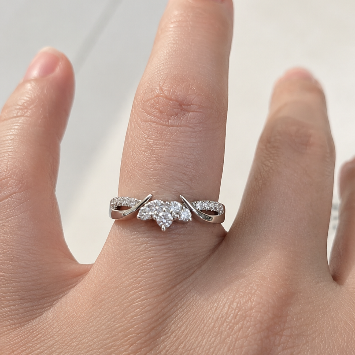 Everly Moissanite Band Set