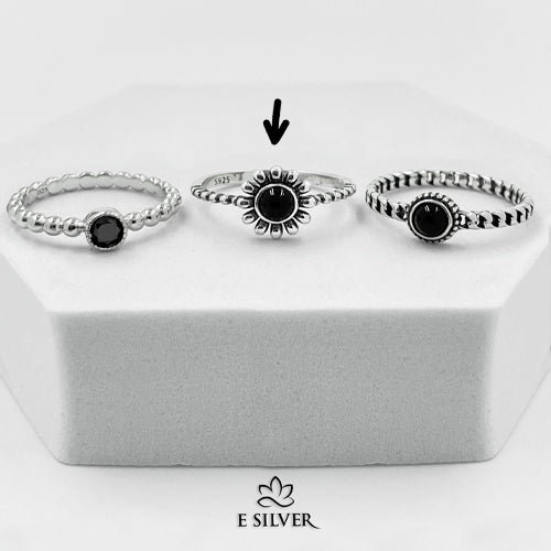 Sterling Silver Black Beaded Daisy Ring