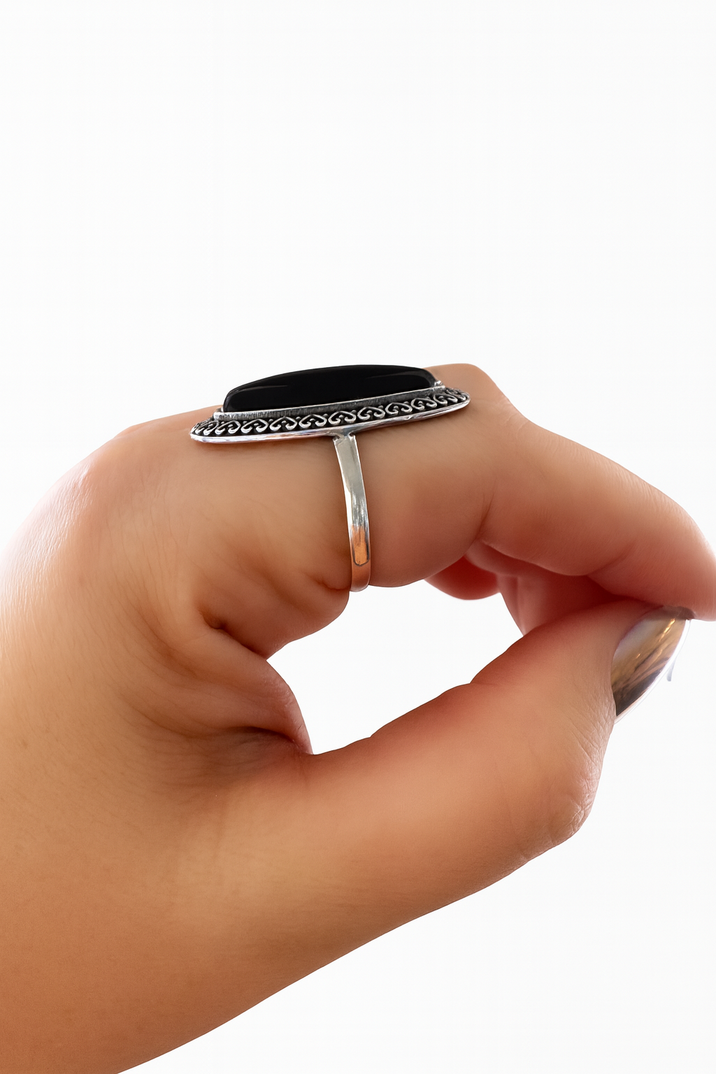 The Noir Statement Oval Ring